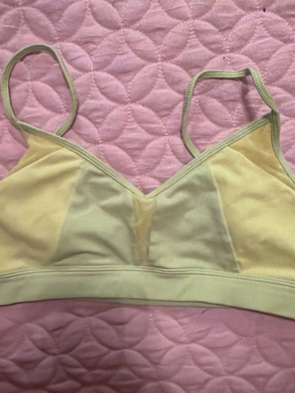ALO Yoga Pale Yellow Wireless Sports Bralette